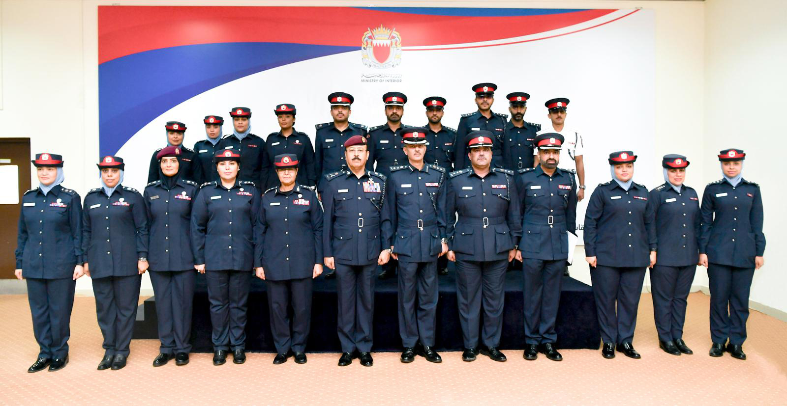 المفتش العام يقوم بزيارة تفقدية للإدارة العامة للشرطة النسائية<